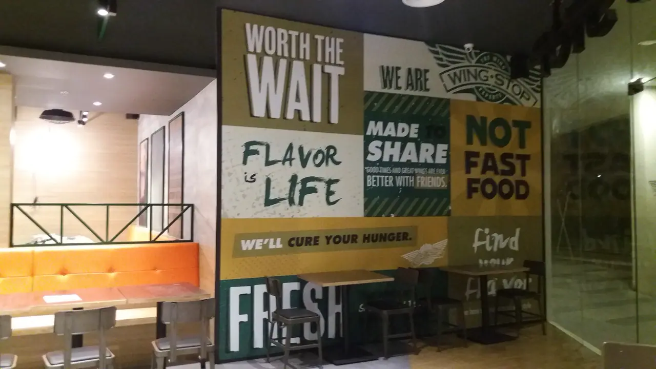 Printed wall graphics in a restaurant dining area
